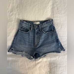 Abercrombie & Fitch High Rise Mom Short Jean shorts